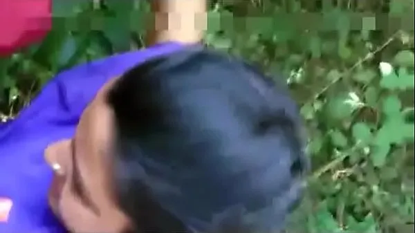 Nagy Desi slut exposed and fucked in forest by client clip új videók