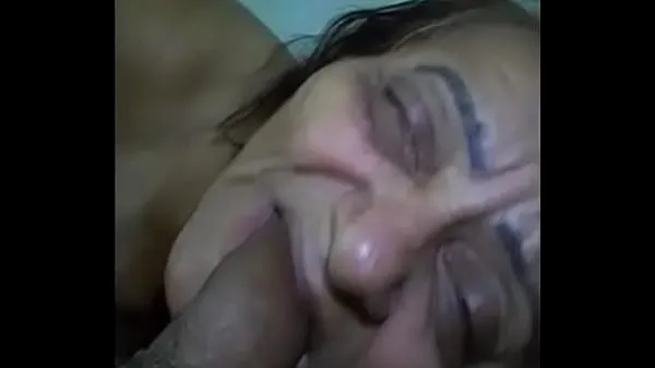 cumming in granny's mouth Video baru yang besar