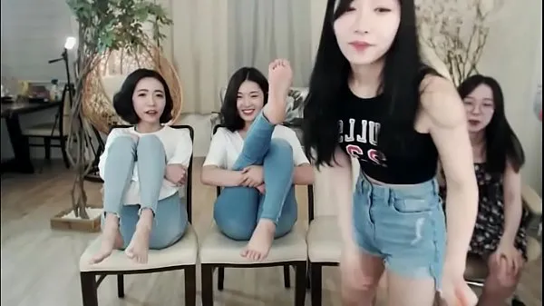 Big Korean girls get bastinado new Videos