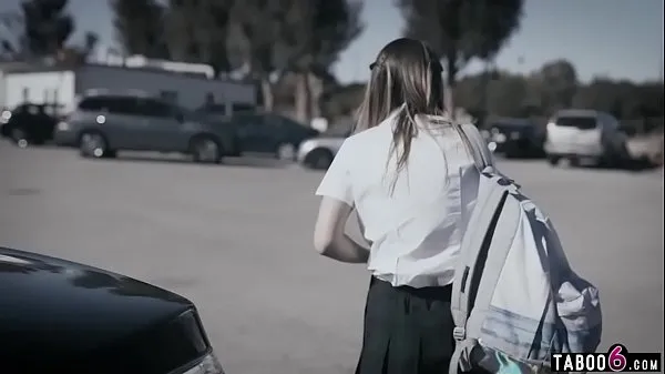 Μεγάλα Nerdy teen takes r. on two bullies making them DP her νέα βίντεο