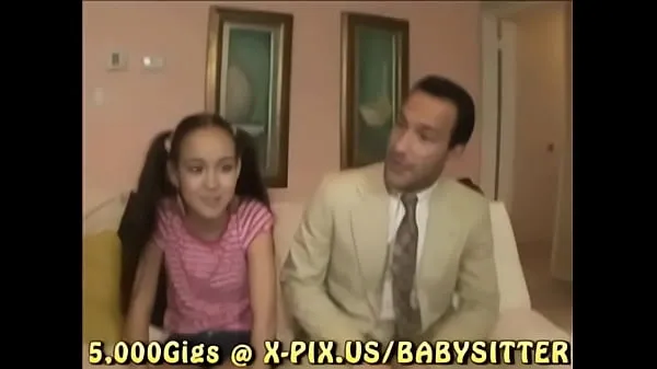 大Asian Babysitter新视频