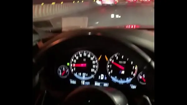 بڑے NYC Road Head in a BMW M5 نئے ویڈیوز