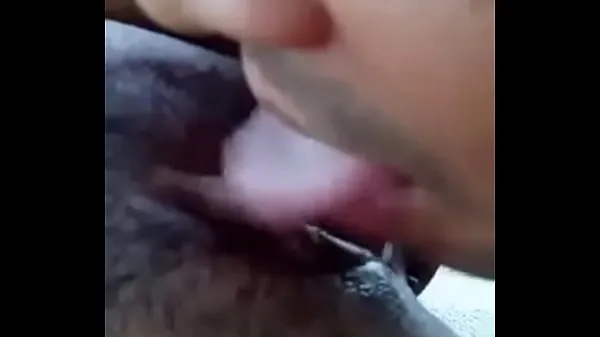 Isoja Pussy licking uutta videota