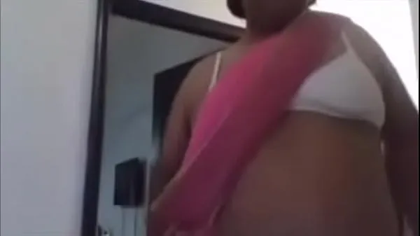 大きなoohhh lala ....太ったニューハーフの売春婦がヌードを踊っている新しい動画