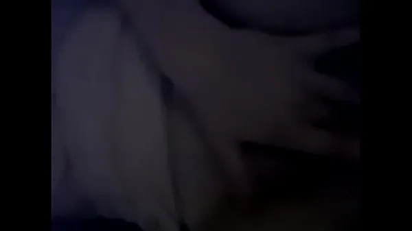 Veľké young girl masturbate on cellphone nové videá