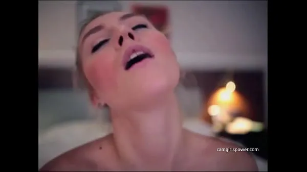 Velká She Has An Eye Rolling Orgasm nová videa