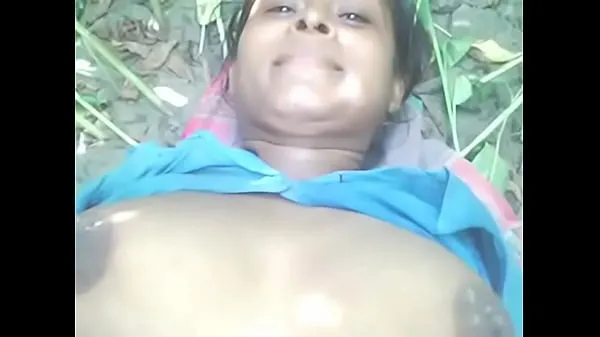 Big Desi Village Aunty Fucked Outdoor with Young Lover new Videos