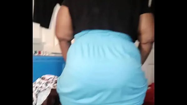 Veľké Famous Juicy Ass Silk Panties Hugging Dat Big Ass nové videá