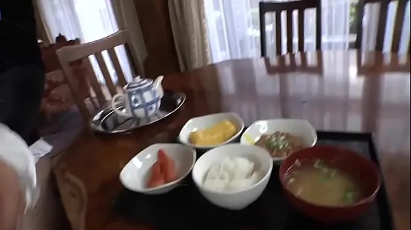Asian maid fucked by landlord Video baru yang besar
