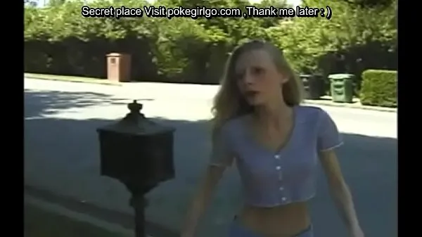 Veliki Cinderellas Skinny Teen Asshole Filled in Garage novi videoposnetki