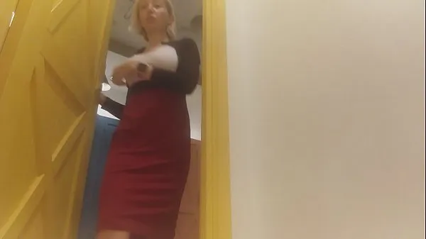 HIDDEN CAMERA! hot fitting room Video mới lớn