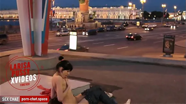 Grote Naked Russian girl in the center of Moscow / Putin's Russia nieuwe video's