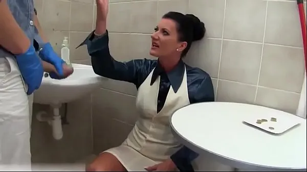 Glamorous pee babe cocksucking in bathroom part 3 Video baharu besar