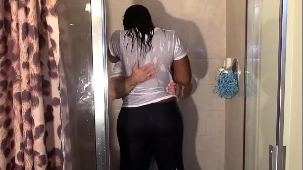 Grote Big Black Booty Grinding White Dick in Shower till they cum nieuwe video's