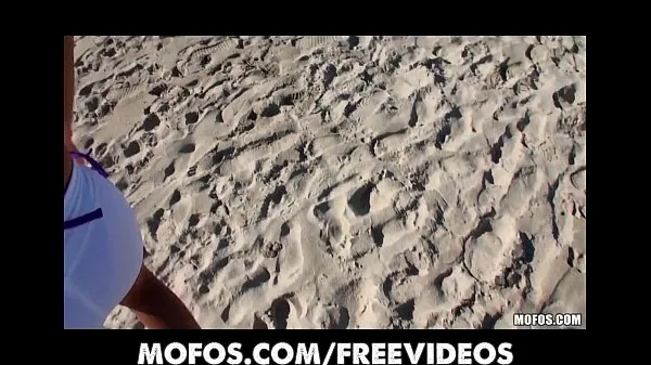 วิดีโอใหม่ยอดนิยม Nikki Chase is picked up while tanning on the beach for anal รายการ