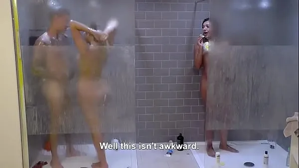 大WTF! Abbie C*ck Blocks Chloe And Sam's Naked Shower | Geordie Shore 1605新视频