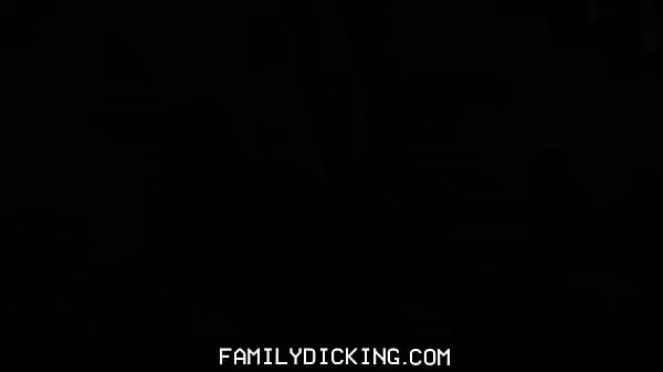 Velká Young Horny Blonde Twink StepSon Fucks His Big Bear StepDad On The Couch nová videa