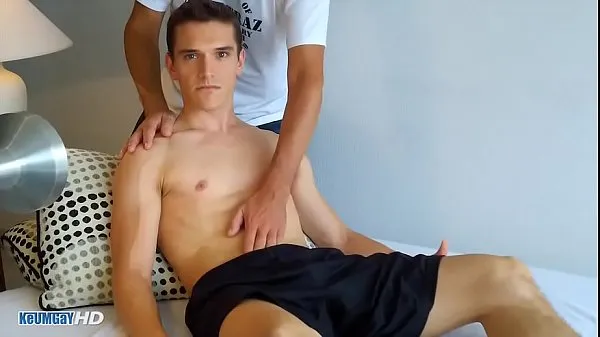 Store Christophe French sea guard gets wanked his huge cock by 2 guys in spite of him nye videoer