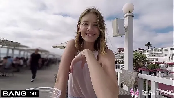 Real Teens - Teen POV pussy play in public Video baru yang besar