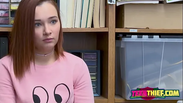 Veľké April refuses to be searched so when officer blackmails her she strips down giving him the green light to bang her hard and deep in different poses. Visit TeenThief for much more nové videá