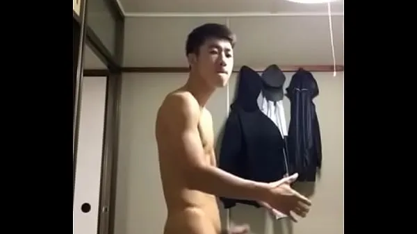 Isoja sexy China boy uutta videota