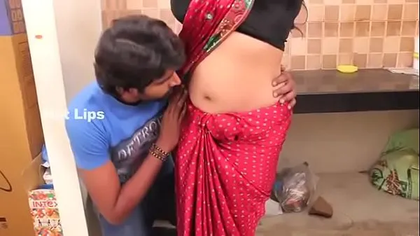 बड़े Server and owner sex in kitchen room wife not at home नए वीडियो