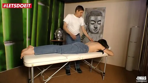 बड़े German Mature Wife gets Fucked by the Masseur नए वीडियो