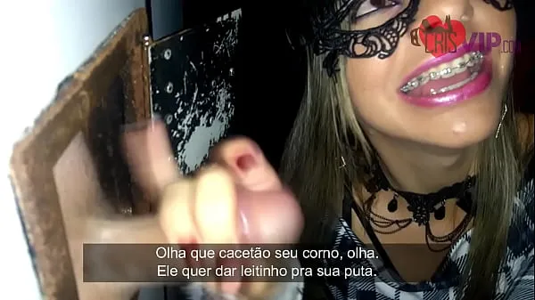 Store Cristina Almeida invites some unknown fans to participate in Gloryhole 4 in the booth of the cinema cine kratos in the center of são paulo, she curses her husband cuckold a lot while he films her drinking milk nye videoer