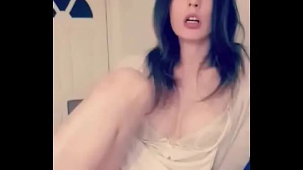 Girly teen trap works her butt مقاطع فيديو جديدة كبيرة