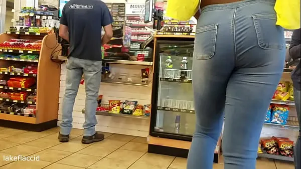 Big Tall Ebony Shemale In Gas Station new Videos