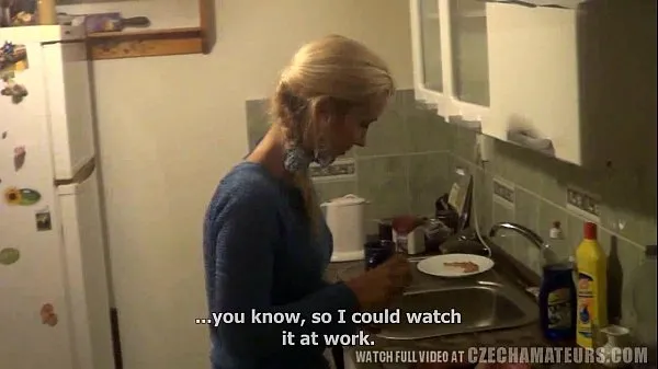 This Horny Housewife is Fucking Machine Amateur Housewife Bondage Video baru yang besar