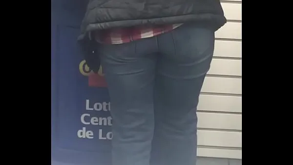 voyeur soft milf booty in jeans Video baharu besar