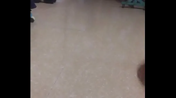 Husband goes to the kitchen to take off his wife's pants (1 Video baharu besar