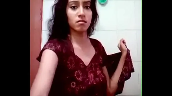 Veľké Indian teen girl bathing nude nové videá