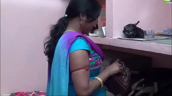 Store Foreigner in kolkata, Russian in Kolkata nye videoer