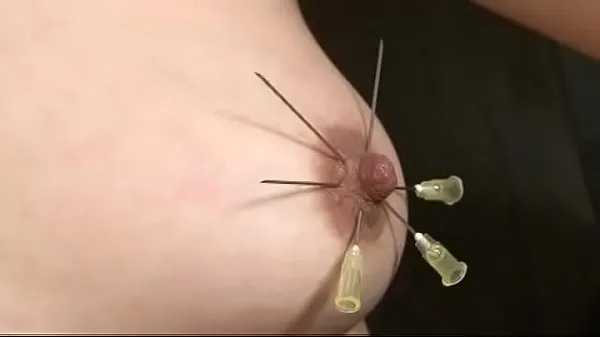 Grote japan BDSM piercing nipple and electric shock nieuwe video's