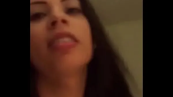 Grote Rich Venezuelan caraqueña whore has a threesome with her friend in Spain in a hotel nieuwe video's