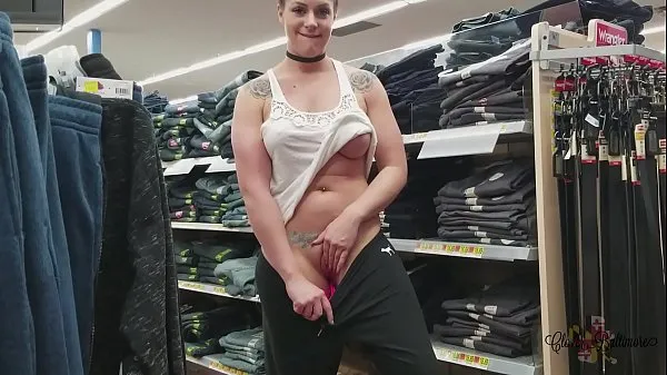 Store Walmart Public Nudity MILF Part 2 nye videoer
