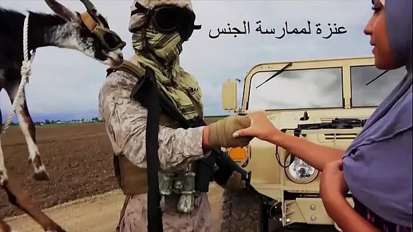 Grandes TOUR OF BOOTY - Soldados americanos usam cabra como pagamento para prostitutas árabes novos vídeos