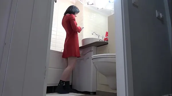 대규모 Beautiful Candy Black in the bathroom - Hidden cam개의 새 동영상