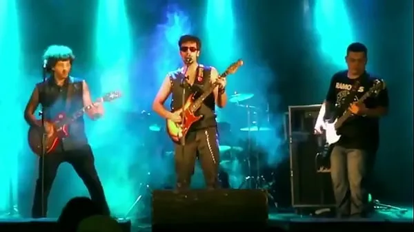 بڑے Cinnamon - Rock 'n' Roll Rebel (On The Road Live نئے ویڈیوز