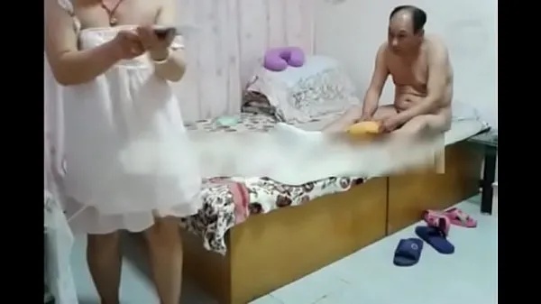 Big Chinese woman and her guy at the hotel new Videos