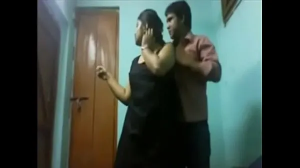 Büyük Arousingly cosy, snuggy 20 year old Indian girl yeni Video