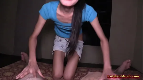 بڑے Ladyboy Ning Gives Mouth Before Ass Barebacking نئے ویڈیوز