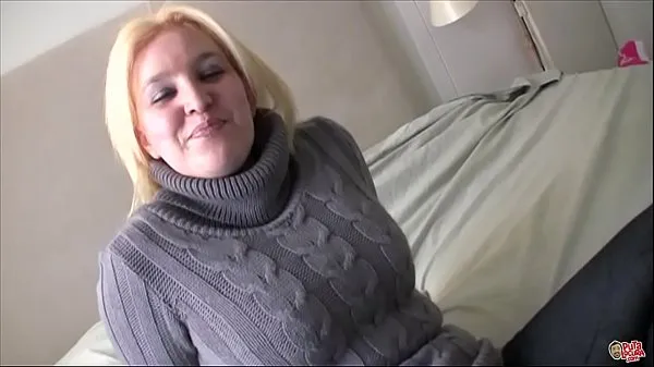Grote The chubby neighbor shows me her huge tits and her big ass nieuwe video's
