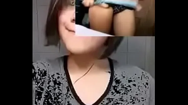 大showing the tits and touching the cuca新视频