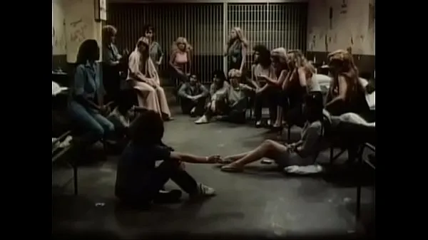 CHAINED HEAT I (1983 Video baru yang besar