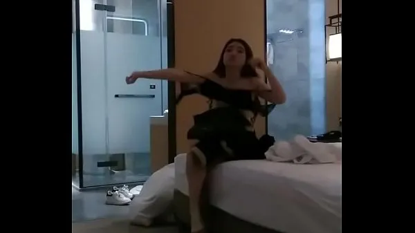 Veliki Filming secretly playing sister calling Hanoi in the hotel novi videoposnetki