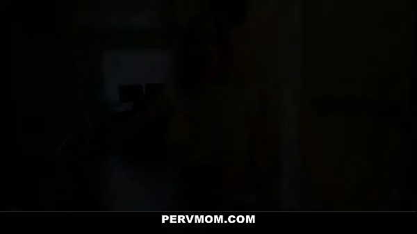 Grosses Sexe matinal de ma belle-mère - PervMom nouvelles vidéos