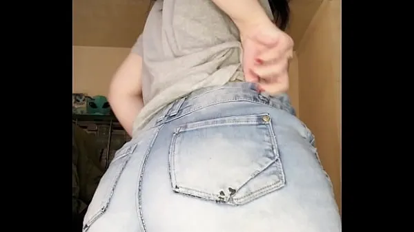E-girl tails showing ass and pussy مقاطع فيديو جديدة كبيرة